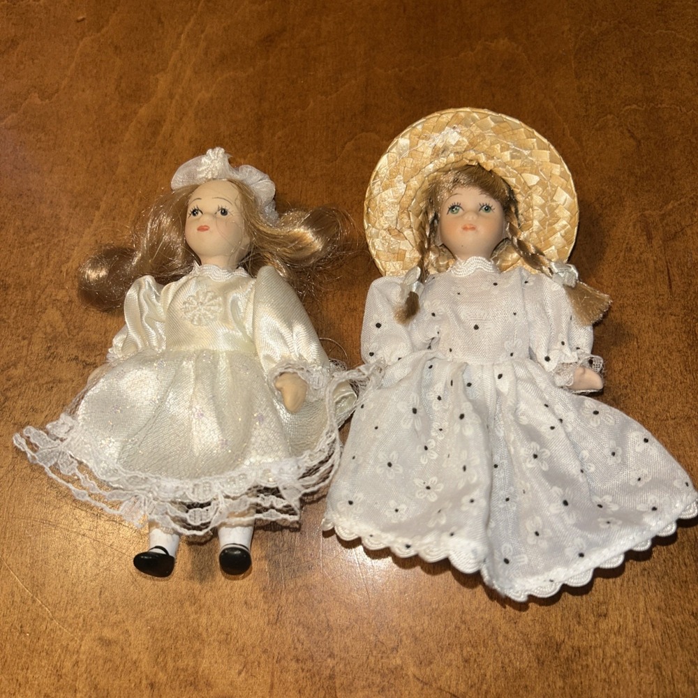 Vintage Dollhouse Miniature Porcelain Victorian Little Girls Dolls 4-5" E4